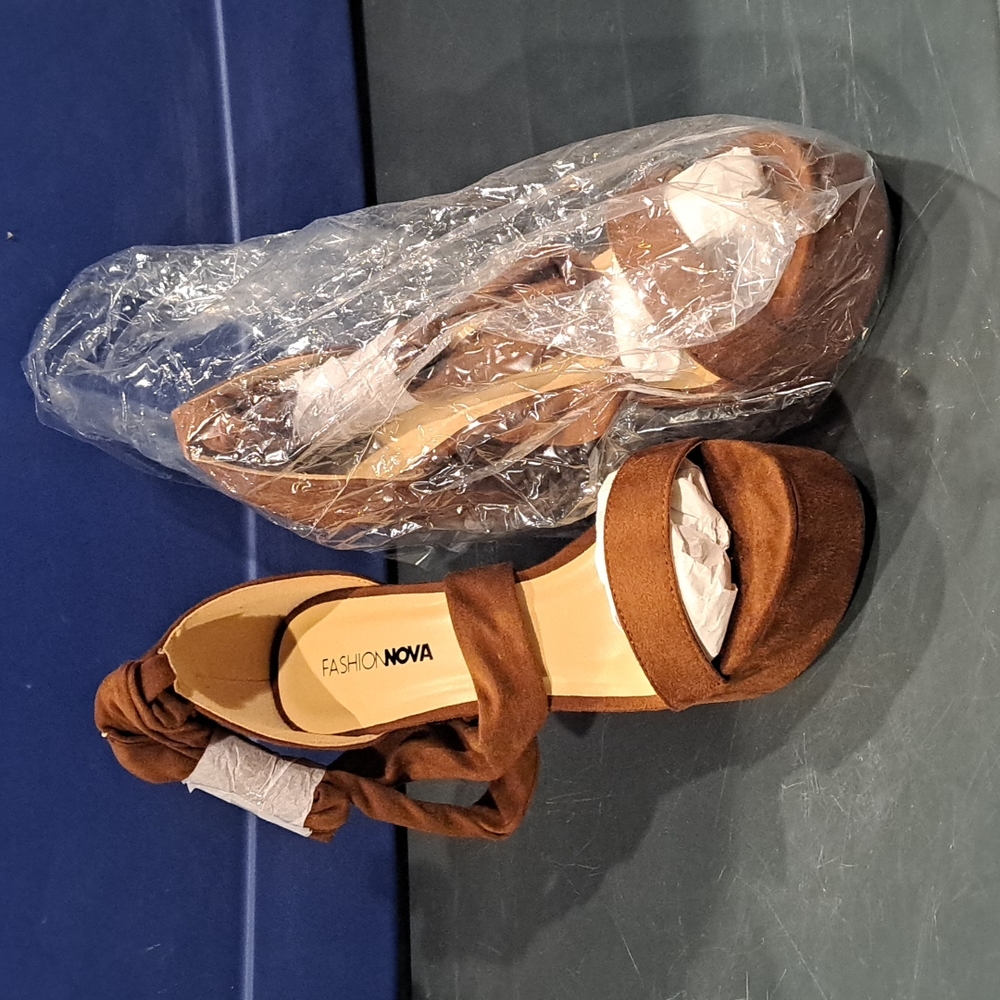 New Fasion Nova chocolate suede strappy heels 7.5